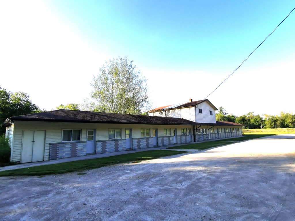 Rosebud Motel Schitt's Creek (Filming Location) Orangeville