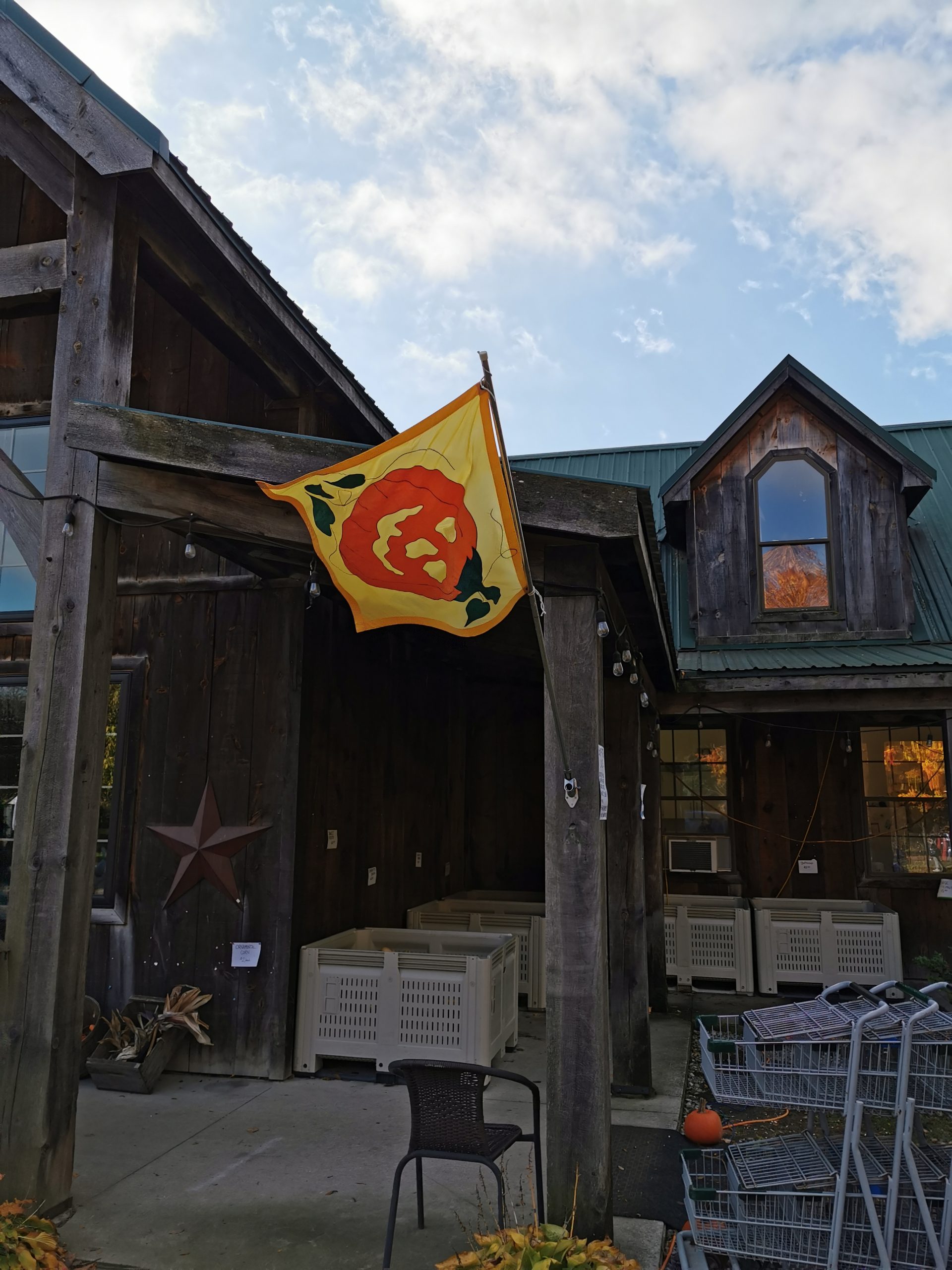 Twin Pines Orchards & Cider House Thedford, Ontario, Canada [ONTARIO