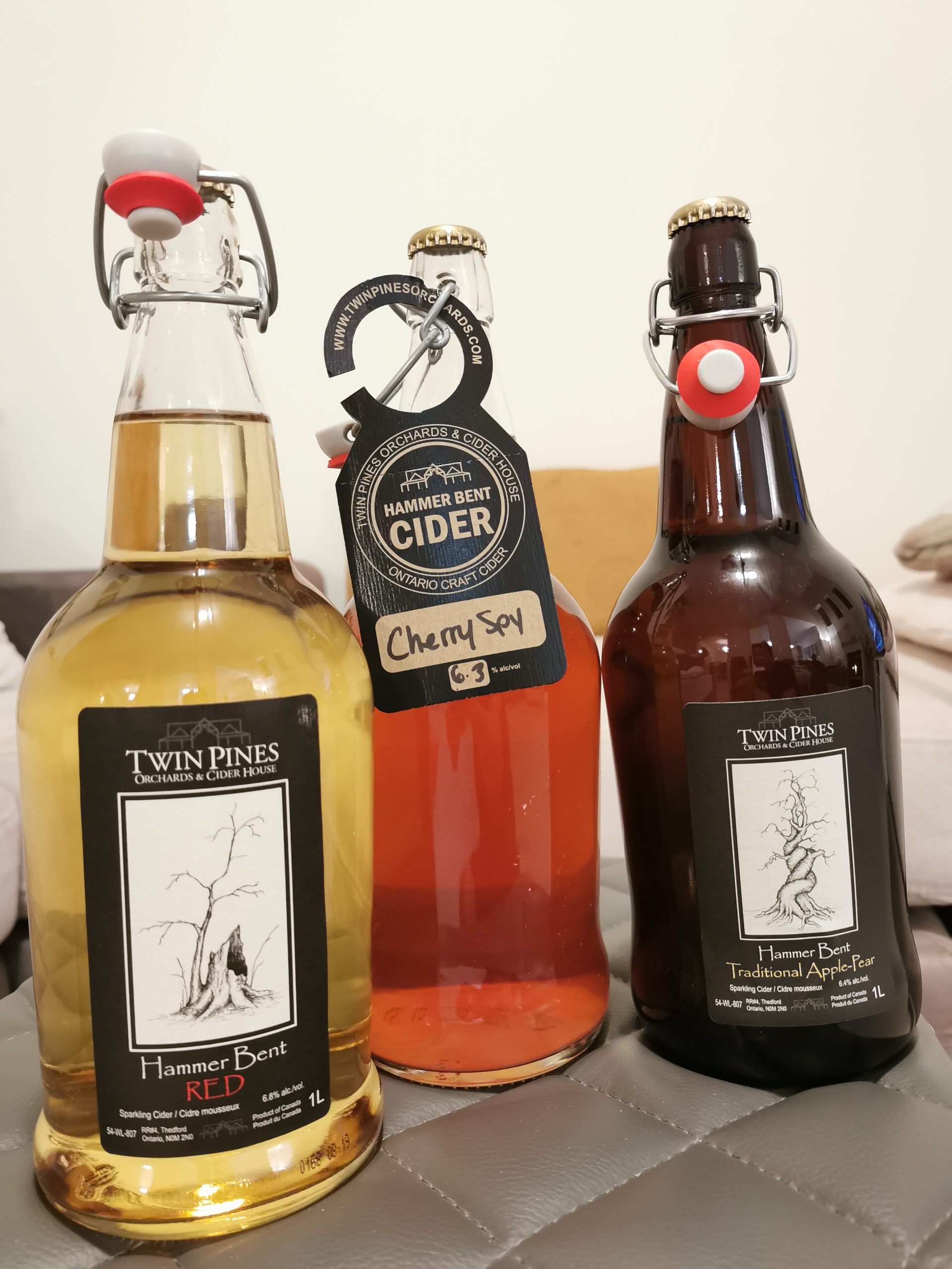 Twin Pines Orchards Apple Cider Thedford, Ontario, Canada [ONTARIO