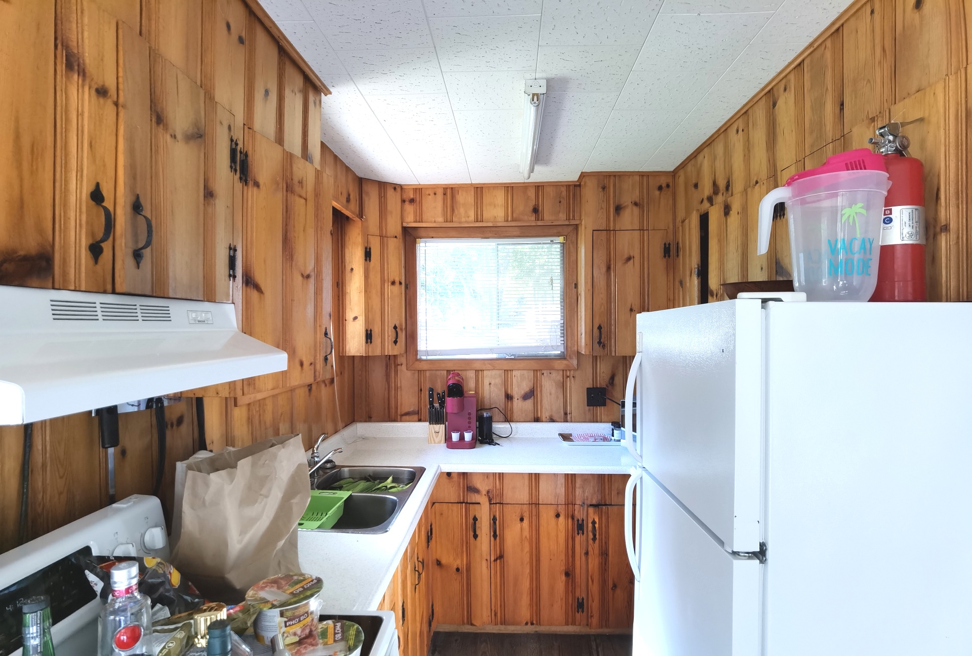 (Inside Look) Cottage 2 Saucy Willow Inn & Cottages Coboconk