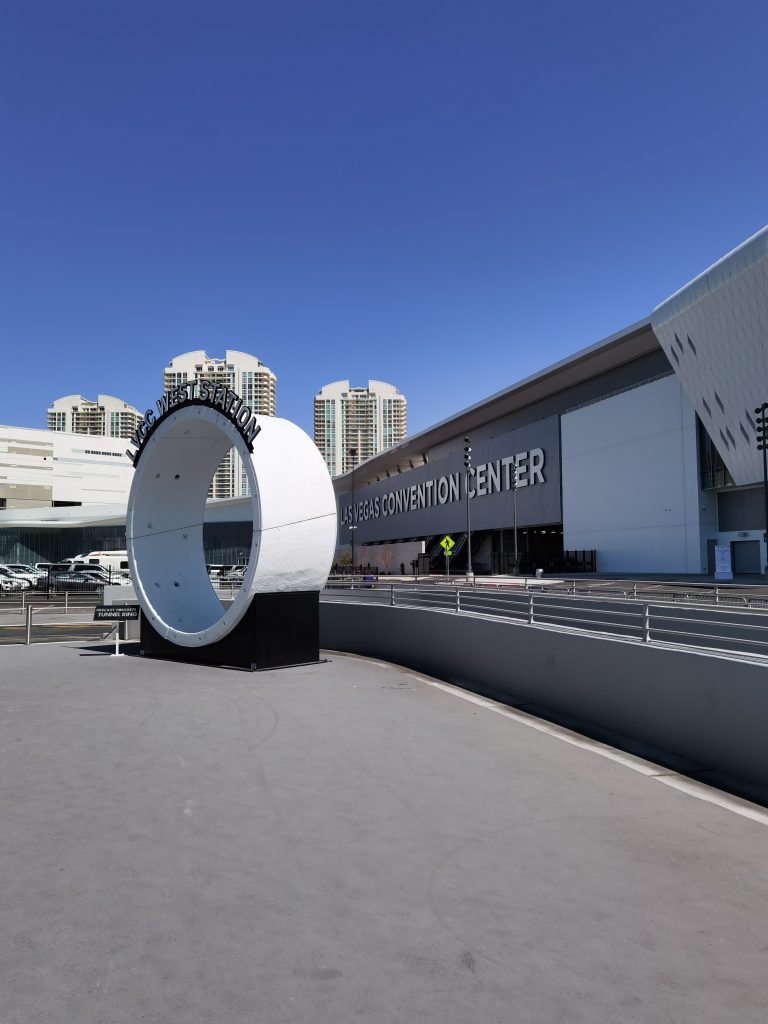 Las Vegas Loop (Tesla Loop) - Las Vegas Convention Center (LVCC Loop  System) - Las Vegas, Nevada, USA - MoVernie on the MOVE